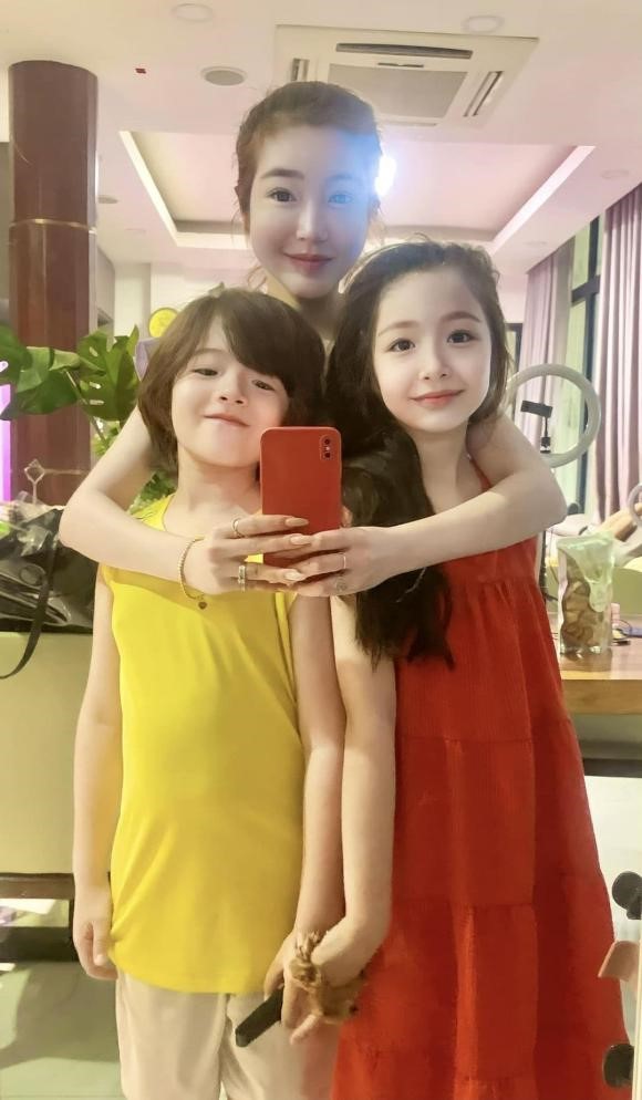 elly tran dang dan chi trich chong cu buc xuc khi bi tung tin di khach kiem tien