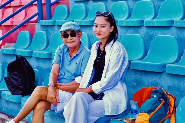 nsnd viet anh noi gi ve thong tin yeu ban gai kem nhieu tuoi3 nsnd viet anh noi gi ve thong tin yeu ban gai kem nhieu tuoi3