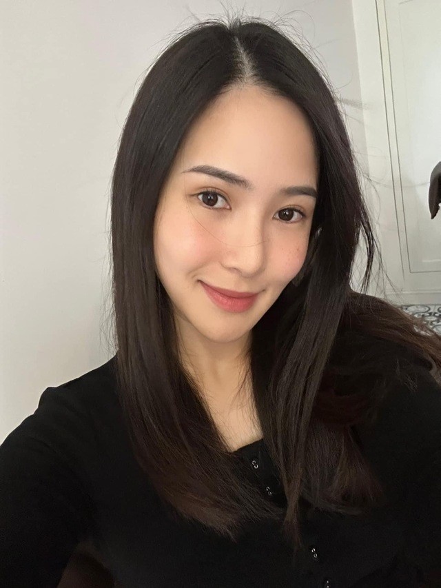huong tram xuat hien ben 2 nhoc ty noi gi ve nghi van sinh con1 huong tram xuat hien ben 2 nhoc ty noi gi ve nghi van sinh con1