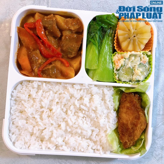 co vo dam nau com hop cho chong an trua khien chong het loi khen ngoi cam on dspl 15 co vo dam nau com hop cho chong an trua khien chong het loi khen ngoi cam on dspl 15
