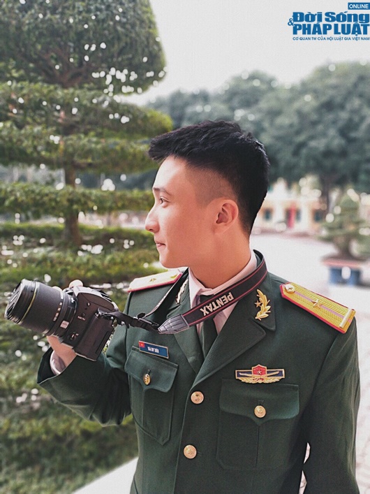 nam quan nhan dh van hoa nghe thuat quan doi dep trai co niem dam me sao truc dspl 7
