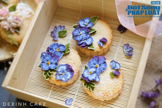 ve hoa tiet doc dao tren banh trung thu co gai sai gon bong choc noi nhu con dspl 10