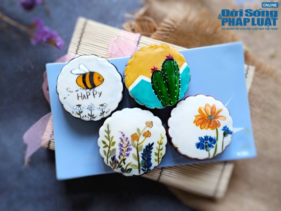 ve hoa tiet doc dao tren banh trung thu co gai sai gon bong choc noi nhu con dspl 7