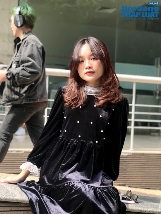 nu sinh dh ngoai thuong xinh dep hoc gioi dam me kinh doanh yeu viet lach va xay dung kenh youtube dspl 6