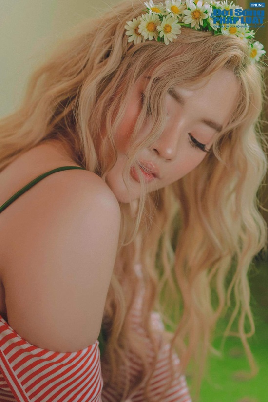 nu sinh dh hutech la streamer dinh dam so huu than hinh nong bong dot mat canh may rau dspl 7