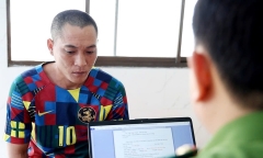 Đá bác dâu tử vong, Võ Văn Phút bị khởi tố