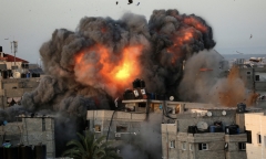 Israel điều 52 máy bay trút đòn không kích dữ dội xuống Dải Gaza