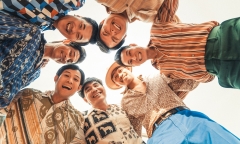 Lý Hải và dàn diễn tung ngay bộ ảnh cùng hội bạn 