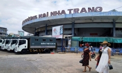 Đồng ý cho Trưởng phòng kinh tế Nha Trang thôi việc sau khi bị kỷ luật khiển trách