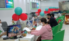 Thủ tướng yêu cầu khẩn trương thanh tra, giám sát bán bảo hiểm qua ngân hàng