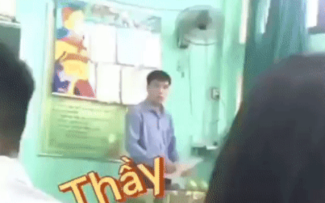 Được hỏi 'Phụ nữ để ở đâu?', thầy giáo đưa ra câu trả lời dứt khoát khiến học trò ngã ngửa, reo hò thích thú