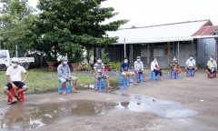 Vĩnh Long: Tụ tập nói chuyện ở quán nước, 11 người bị đề nghị xử phạt 165 triệu đồng