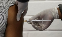 Pháp tặng 670.000 liều vaccine COVID-19 cho Việt Nam