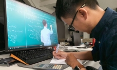 TP.HCM: Học sinh THCS, THPT bắt đầu năm học mới từ ngày 1/9