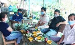 Phát hiện hiệu trưởng ăn nhậu tại trường khi đang giãn cách phòng chống COVID-19