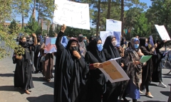 Taliban tuyên bố phụ nữ không thể làm bộ trưởng, chỉ nên sinh con