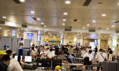 Sân bay Nội Bài dự kiến đón gần 70.000 hành khách trong hôm nay (30/4)
