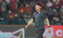 Liên đoàn bóng đá Indonesia và HLV Shin Tae Yong lời qua tiếng lại khiến truyền thông dậy sóng