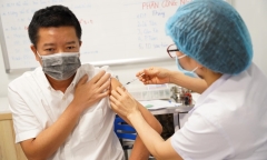 Bộ Y tế cảnh báo nguy cơ phải huỷ vaccine do hết hạn sử dụng