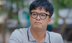 Diễn viên Hồng Đăng báo 