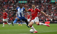 Lép vế trước Brighton, MU chật vật giành vé vào chung kết Cup FA