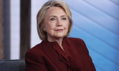 Bà Hillary cảnh báo ông Trump sẽ rút Mỹ khỏi NATO nếu tái đắc cử