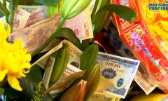 Tránh tư lợi trong việc sử dụng tiền công đức