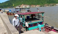 Thuê thuyền trốn khỏi vùng cách ly, nhóm ngư dân bị xử phạt 30 triệu đồng