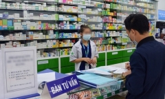 Hải Dương: Phạt chủ hiệu thuốc 15 triệu đồng do không báo trường hợp khách ho sốt