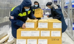 Bàn giao hơn 1,1 triệu liều vaccine AstraZeneca cho TP.HCM