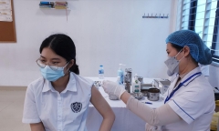 TP.Hà Nội: Hơn 38.000 học sinh lớp 9 đã tiêm vaccine COVID-19