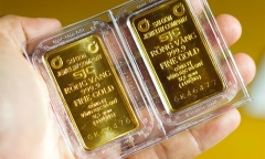 Giá vàng hôm nay ngày 1/4: Vàng trong nước quay trở lại mốc 69 triệu đồng/lượng