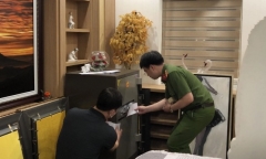 Khám xét Công ty AIC của bà Nguyễn Thị Thanh Nhàn: Phá két sắt, thu giữ nhiều tài liệu quan trọng