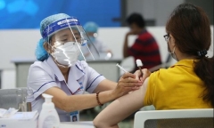 Bộ Y tế: Hàng chục tỉnh thành vẫn tiêm vaccine COVID-19 chậm