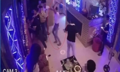 Tây Ninh: Buồn vì cãi nhau với người yêu, thanh niên đập phá quán karaoke