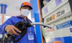 Bộ Tài chính không đồng ý miễn toàn bộ thuế tiêu thụ đặc biệt với xăng