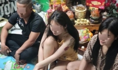 Hải Phòng: Nhóm nam nữ tụ tập bay lắc trong cửa hàng điện thoại