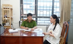 Khởi tố 