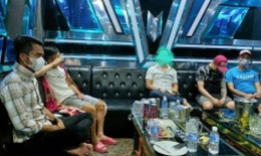 Long An: Phát hiện 26 “dân chơi” phê pha ma túy trong phòng karaoke