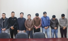 Hà Tĩnh: Người phụ nữ bị kéo lên ô tô đánh đập, ép trả 2,5 tỷ đồng