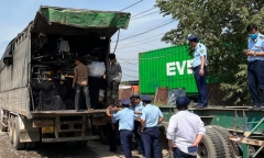 Bình Dương: Phát hiện hàng nghìn chai sữa, thuốc giảm béo vi phạm và hàng cấm