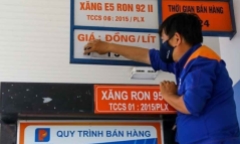 Giá xăng có thể tăng trong kỳ điều chỉnh ngày mai