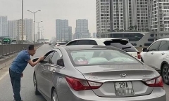Hà Nội: Xử phạt tài xế Porsche chặn đầu, nhổ nước bọt vào xe khác