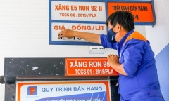 Giá xăng trong nước có thể tiếp đà giảm trong phiên điều chỉnh ngày mai (1/3)