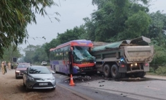 Hòa Bình: Tai nạn liên hoàn, 2 người tử vong thương tâm