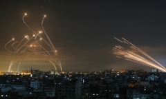 Iron Dome của Israel gây 'sôt' khi lần đầu bắn hạ máy bay không người lái