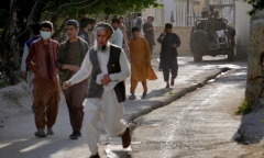 Nổ bom kinh hoàng tại nhà thờ Hồi giáo ở Afghanistan, hơn 50 người chết