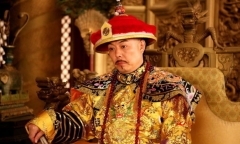Hoàng đế Khang Hi dạy con nghiêm khắc như nào?