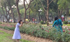 Diện mạo mới của Công viên Thống Nhất sau khi dỡ rào được người dân ủng hộ 