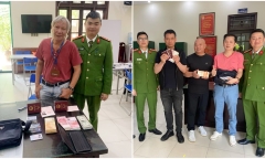 Người đàn ông trao trả nhiều tài sản giá trị nhặt được cho du khách nước ngoài